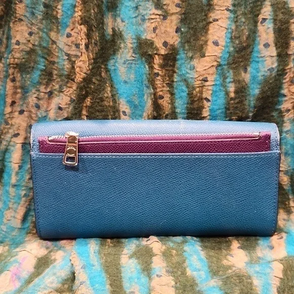 Coach Embossed Textured Trifold Leather Wallet - Picture 2 of 15